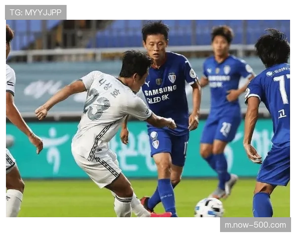 水原FC主帅透露外援建议中场调整:要求换下态度消极球员 水原FC主帅透露外援建议中场调整:要求换下态度消极球员